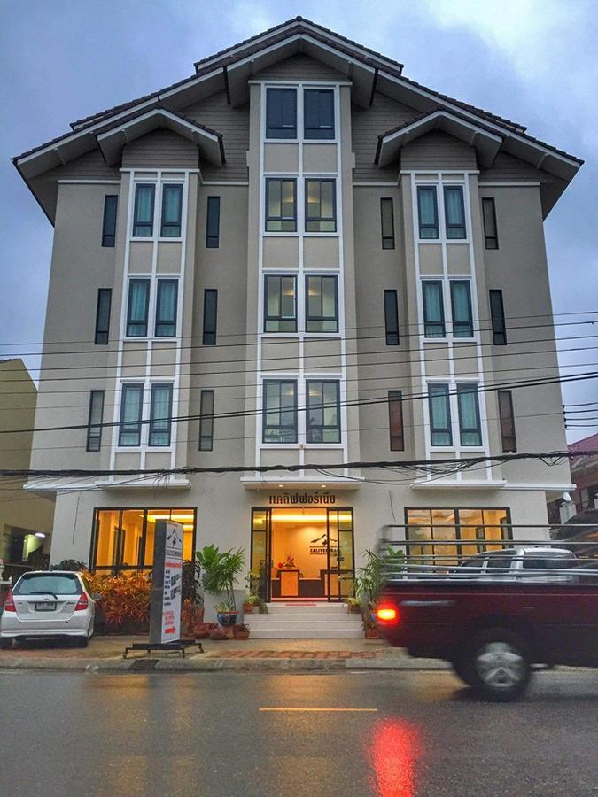 Calivefornia 2016 Hotel Чианг Рай Екстериор снимка